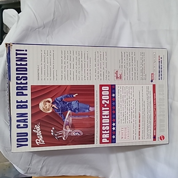 Mattel Barbie for president 2000 New in box - Picture 3 of 5